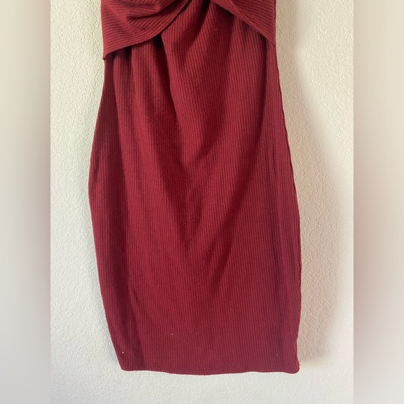 Paparazzi Maroon Wine Red Bodycon Dress w/ Crossed Tops Size S - Picture 3 of 7